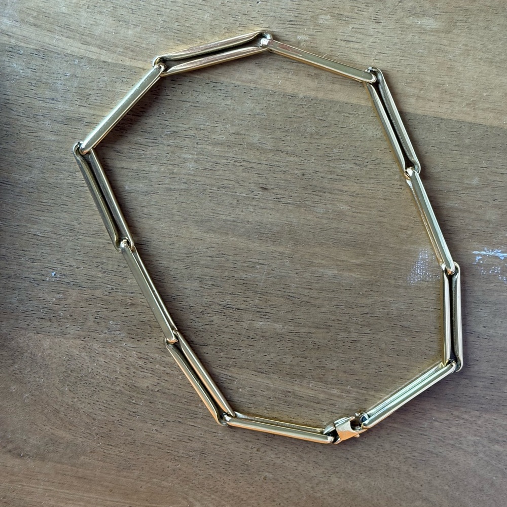 Elegant Gold Chain Necklace